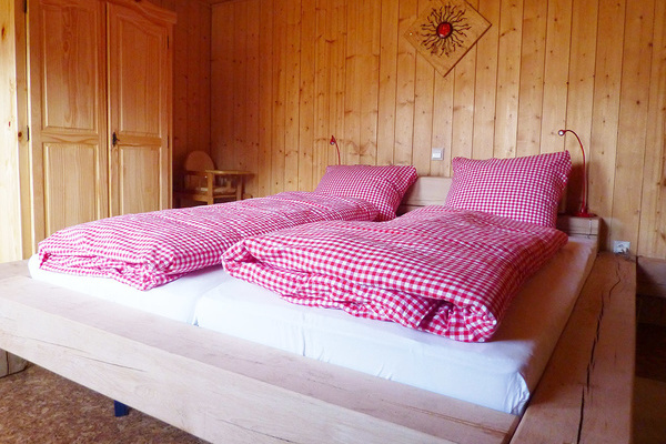 Doppelbett der Ferienwohnung Löwenzahn